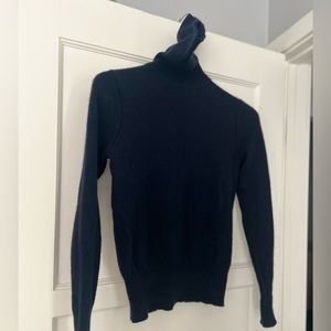 Equipment cashmere turtleneck, navy xs